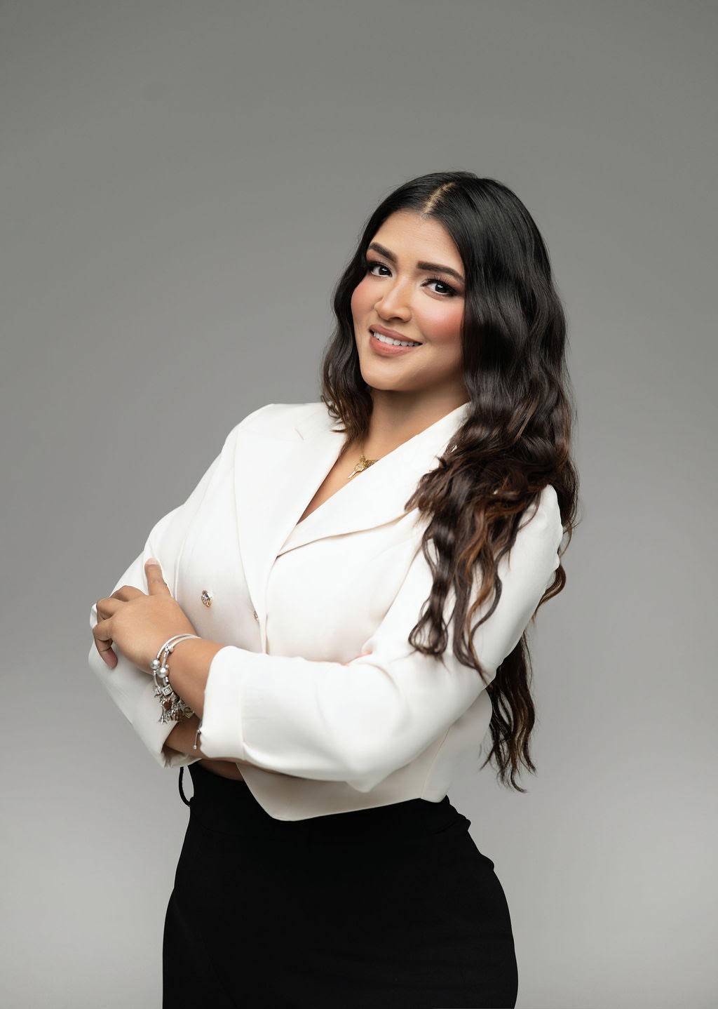 Rosa Galarza, bilingual REALTOR with Kelly Properties, professional portrait